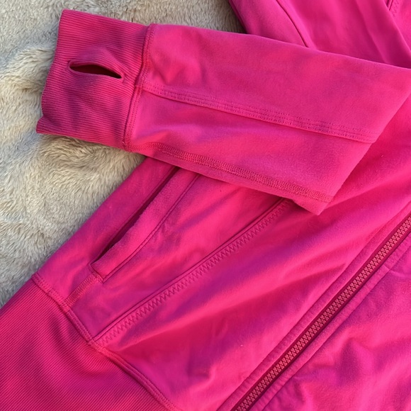 lululemon jacket - Picture 3 of 4